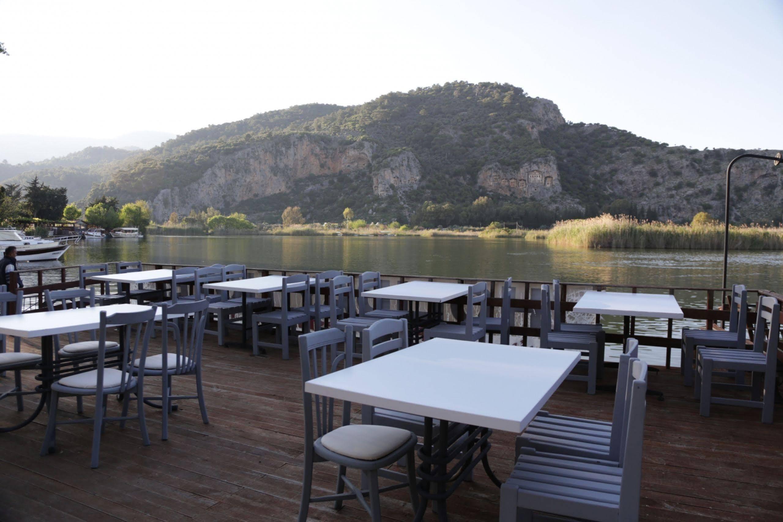 Holiday Hotel Dalyan Exteriör bild